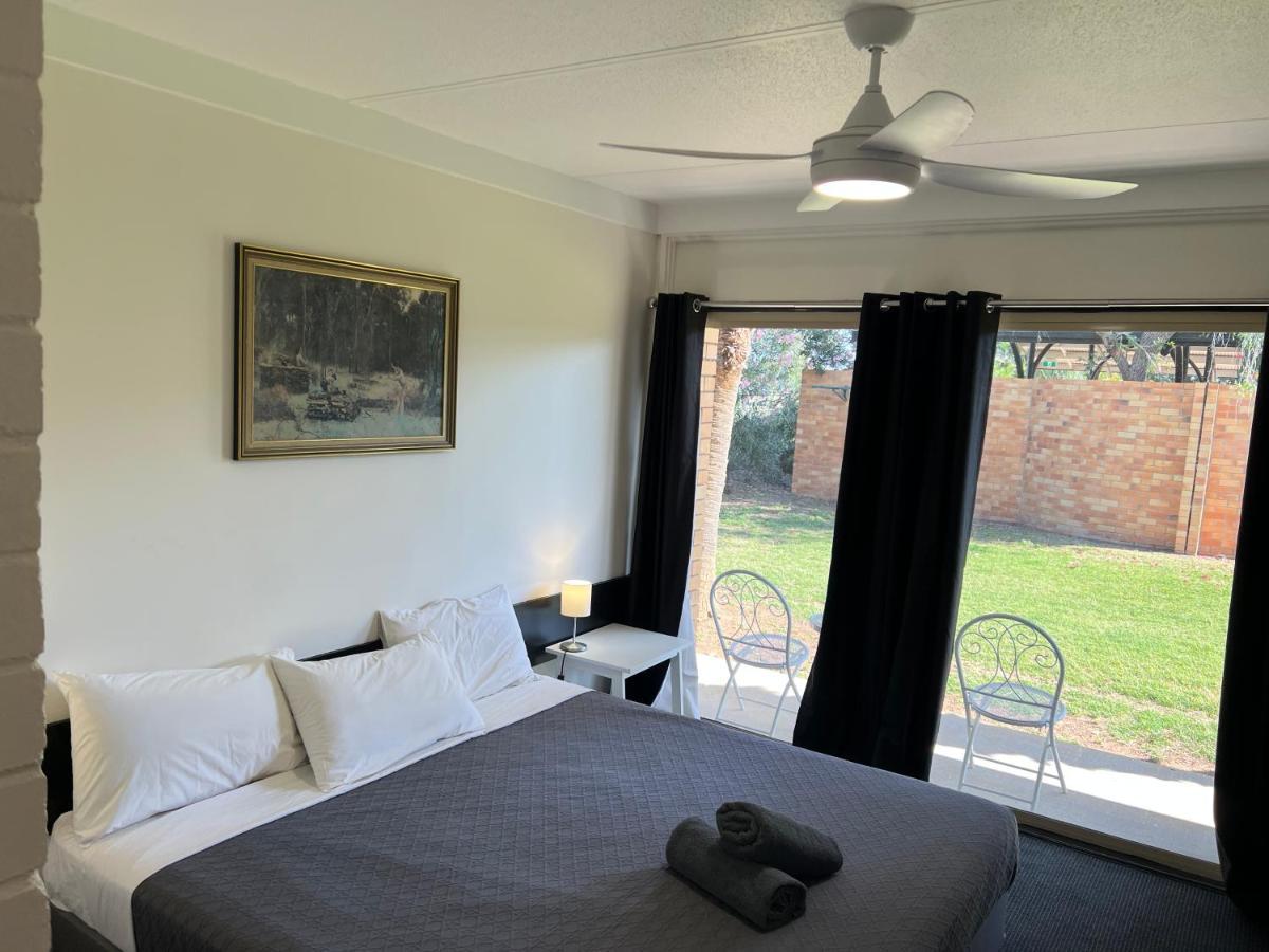 Jumbuck Motor Inn - Pool - Pet Friendly Section - King Beds Longreach Eksteriør bilde