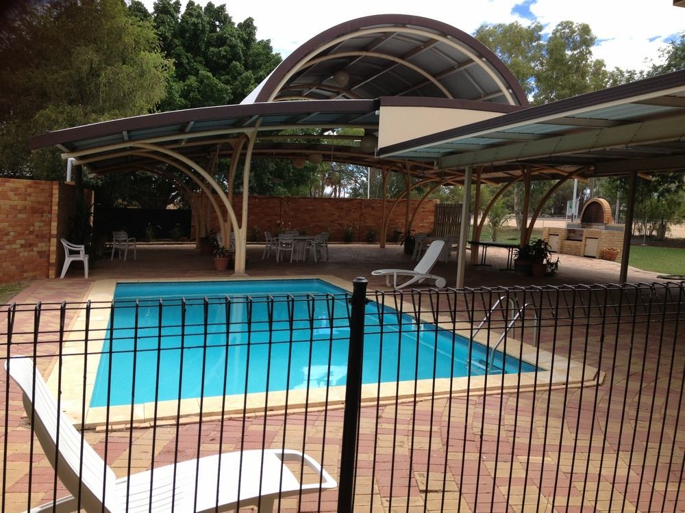 Jumbuck Motor Inn - Pool - Pet Friendly Section - King Beds Longreach Eksteriør bilde